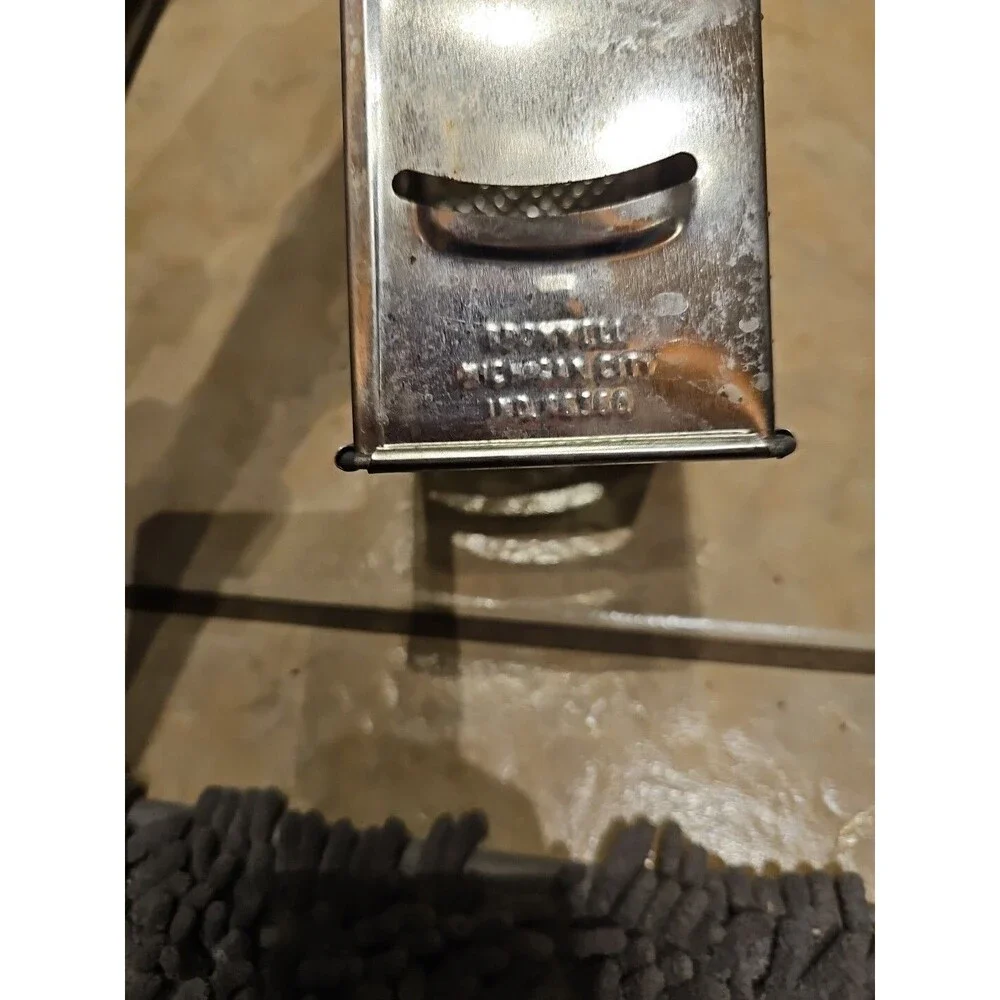 VINTAGE 4 SIDE BOX METAL GRATER CHEESE VEGETBLE SHREDDER Michigan City Indiana